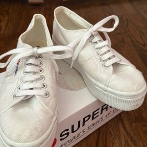 white Supergas